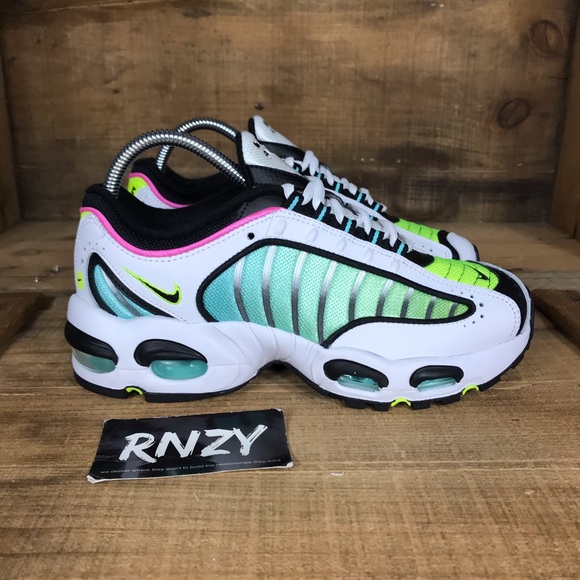 Nike Shoes - NEW Nike Air Max Tailwind IV China Rose